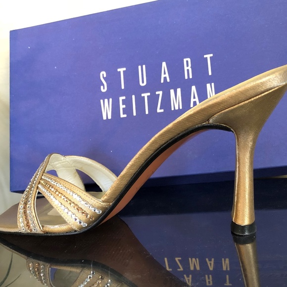 NIB STUART WEITZMAN 9 - Picture 1 of 5
